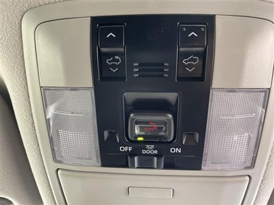 صورة مصغرة 24 لـ 2023 Toyota LAND CRUISER PRADO