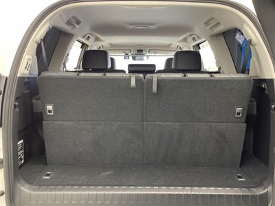 صورة مصغرة 41 لـ 2023 Toyota LAND CRUISER PRADO