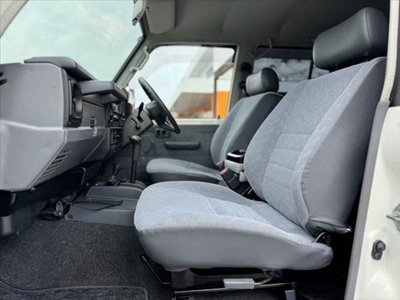 صورة مصغرة 17 لـ 2000 Toyota LAND CRUISER 70