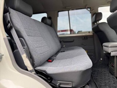 صورة مصغرة 19 لـ 2000 Toyota LAND CRUISER 70