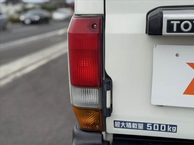 صورة مصغرة 31 لـ 2000 Toyota LAND CRUISER 70