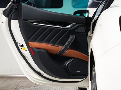 صورة مصغرة 30 لـ 2023 Maserati GHIBLI