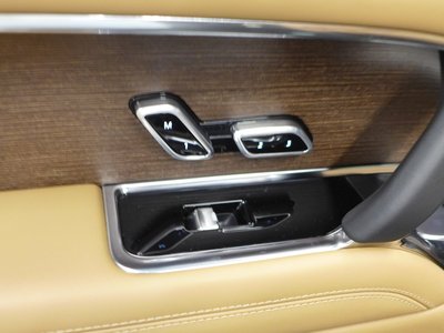 2025 LAND Rover RANGE ROVER thumbnail 24