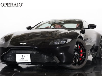 ASTON MARTIN VANTAGE - 1