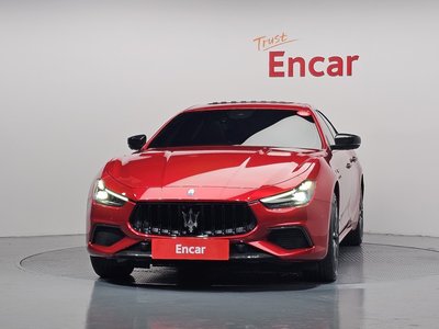 صورة 2 لـ 2021 Maserati GHIBLI