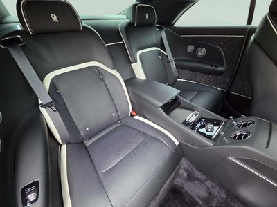 ROLLS-ROYCE SPECTRE - 4