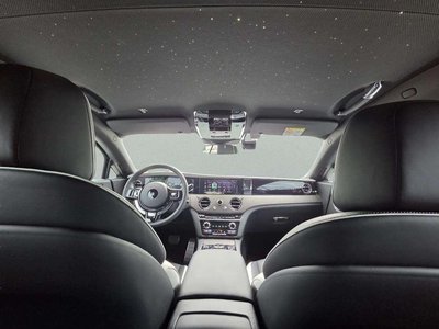 ROLLS-ROYCE SPECTRE - 8