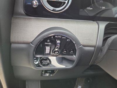 ROLLS-ROYCE SPECTRE - 10