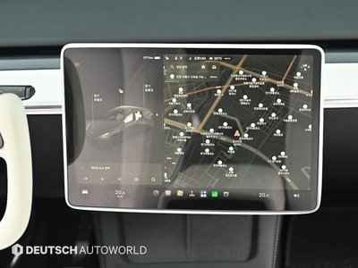 2024 Tesla MODEL Y thumbnail 14