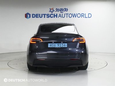 2024 Tesla MODEL Y photo 3