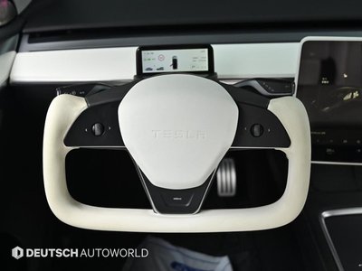 2024 Tesla MODEL Y thumbnail 13