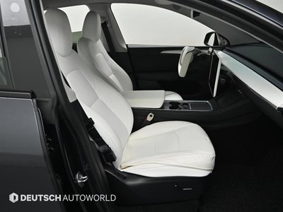 2024 Tesla MODEL Y photo 10