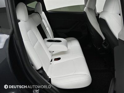 2024 Tesla MODEL Y thumbnail 12