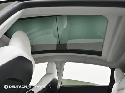 2024 Tesla MODEL Y thumbnail 18