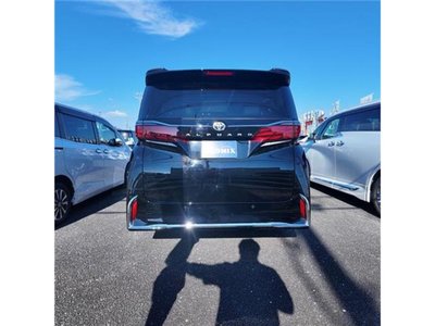 2025 Toyota ALPHARD — фото 4