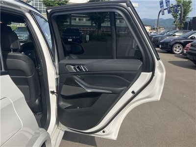 2023 BMW X5 — миниатюра 18