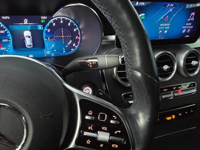 MERCEDES-BENZ GLC - 9