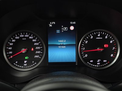 MERCEDES-BENZ C-CLASS - 8