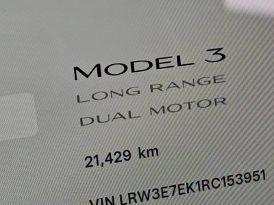 2024 Tesla MODEL 3 photo 8