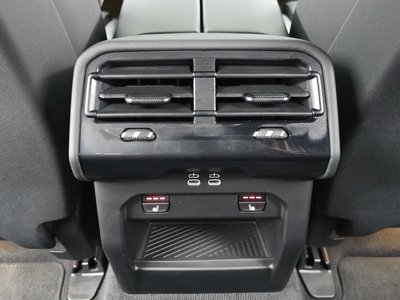 2023 BMW 5 SERIES — миниатюра 25