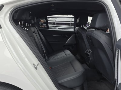 2023 BMW 5 SERIES — миниатюра 17