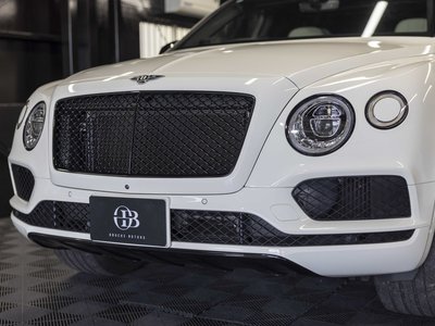 BENTLEY BENTAYGA - 6