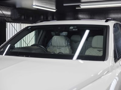 BENTLEY BENTAYGA - 4