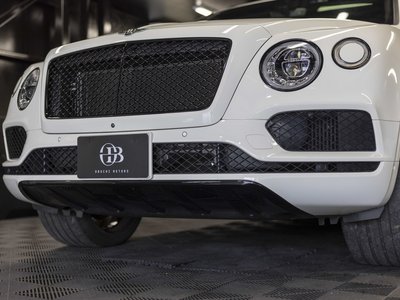 BENTLEY BENTAYGA - 7