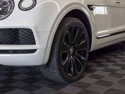 BENTLEY BENTAYGA - 10
