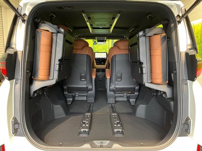 2024 Toyota VELLFIRE thumbnail 11