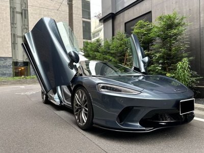 MCLAREN GT - 1