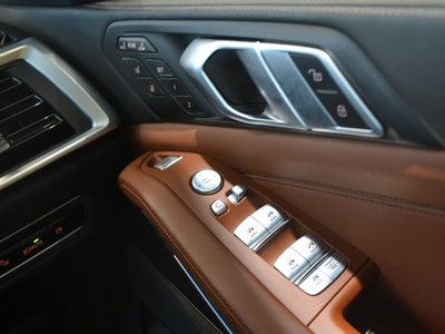 2023 BMW X7 缩略图 152