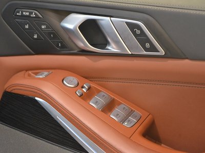 2023 BMW X7 缩略图 107