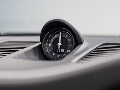 PORSCHE 911 - 9