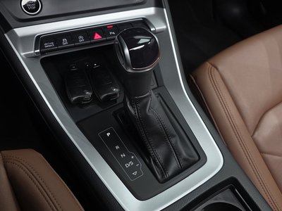 صورة 9 لـ 2023 AUDI Q3