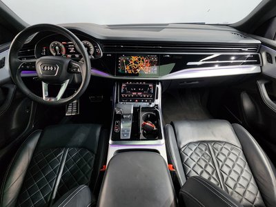 AUDI Q8 - 5
