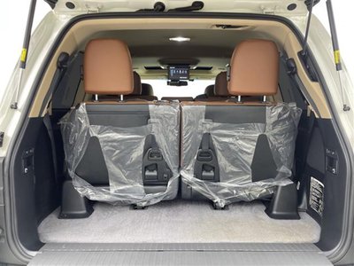 2015 Toyota LAND CRUISER 200 — миниатюра 38