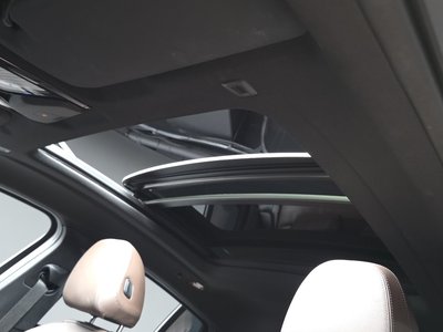 2021 BMW X4 缩略图 24