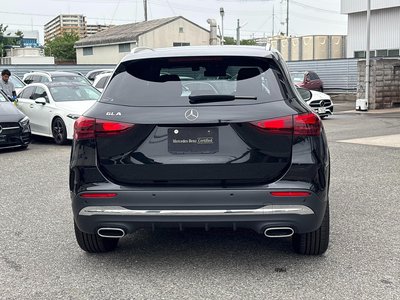 MERCEDES-BENZ GLA - 8