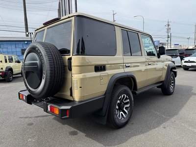 TOYOTA LAND CRUISER - 10