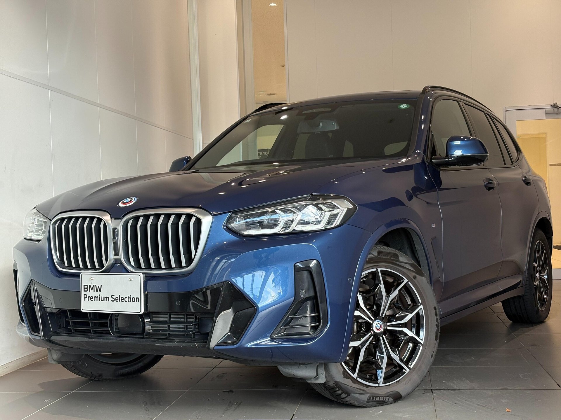 BMW X3 - View 1