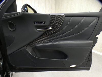 2022 Lexus LS 缩略图 30