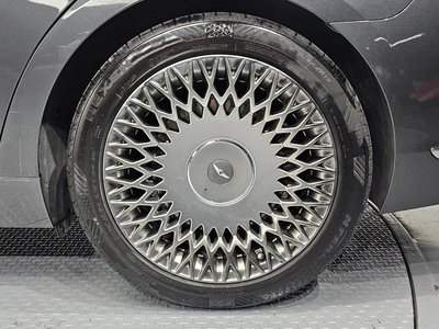 GENESIS G90 - 8