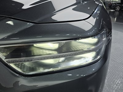 GENESIS G90 - 9
