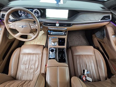 GENESIS G90 - 5