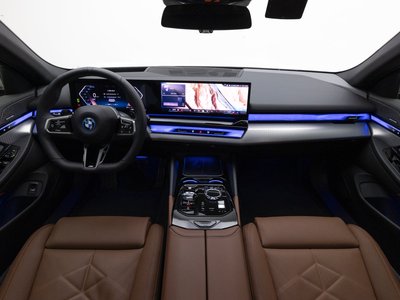 BMW 5 SERIES - 8