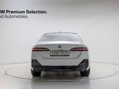 BMW 5 SERIES - 2