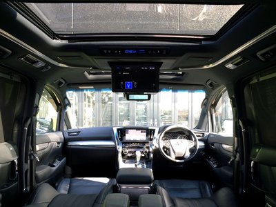 TOYOTA ALPHARD - 2