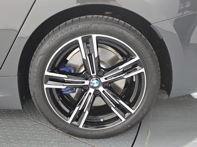 2025 BMW 3 SERIES photo 8