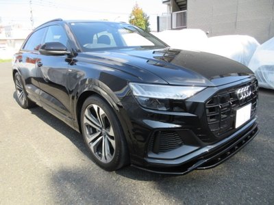 AUDI Q8 - 3